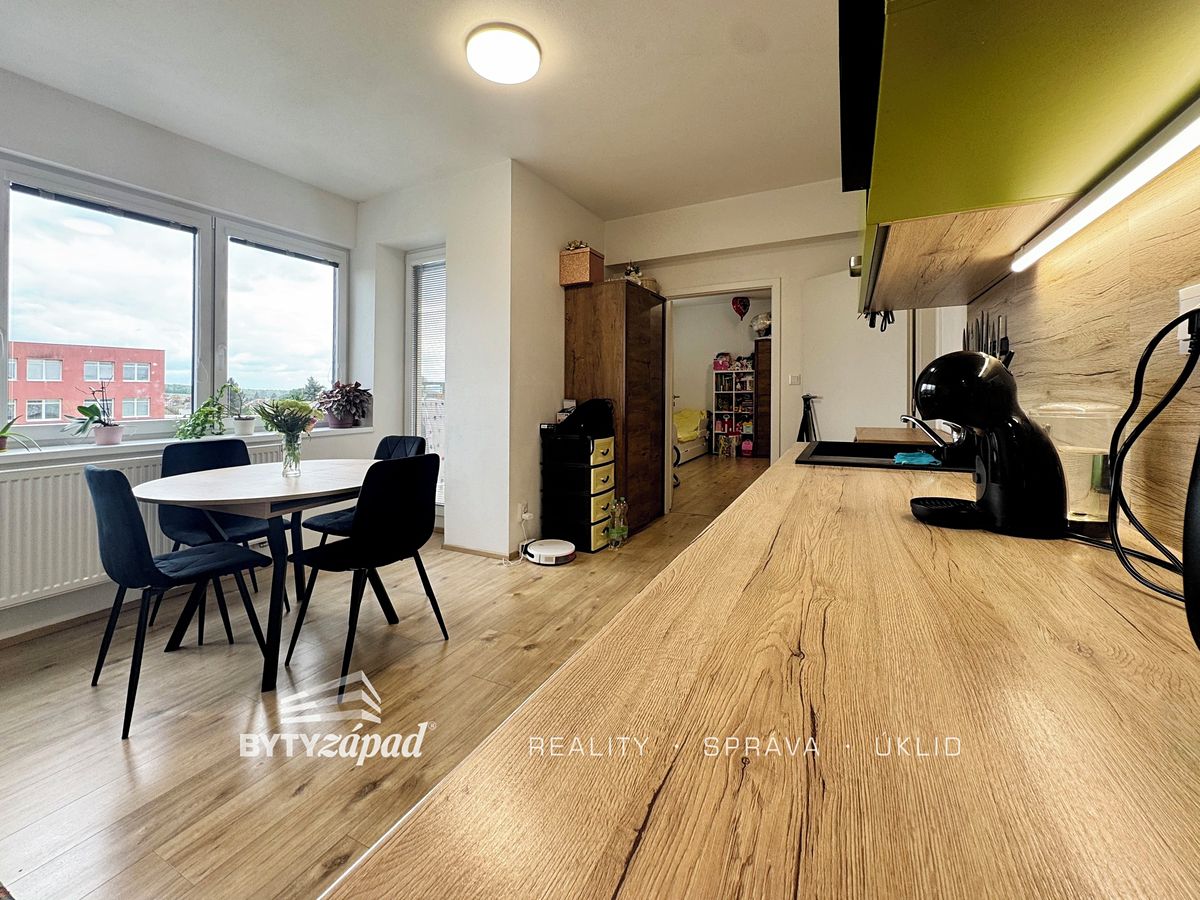 Pronájem bytu 3+kk 67 m²